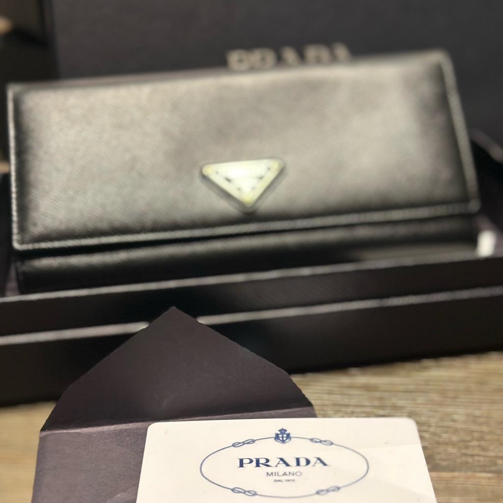 Prada Saffiano Bifold Oro